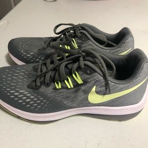 Nike Air Zoom Winflo 4